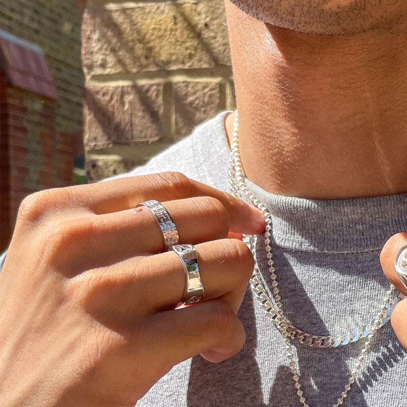 S Pattern Ring